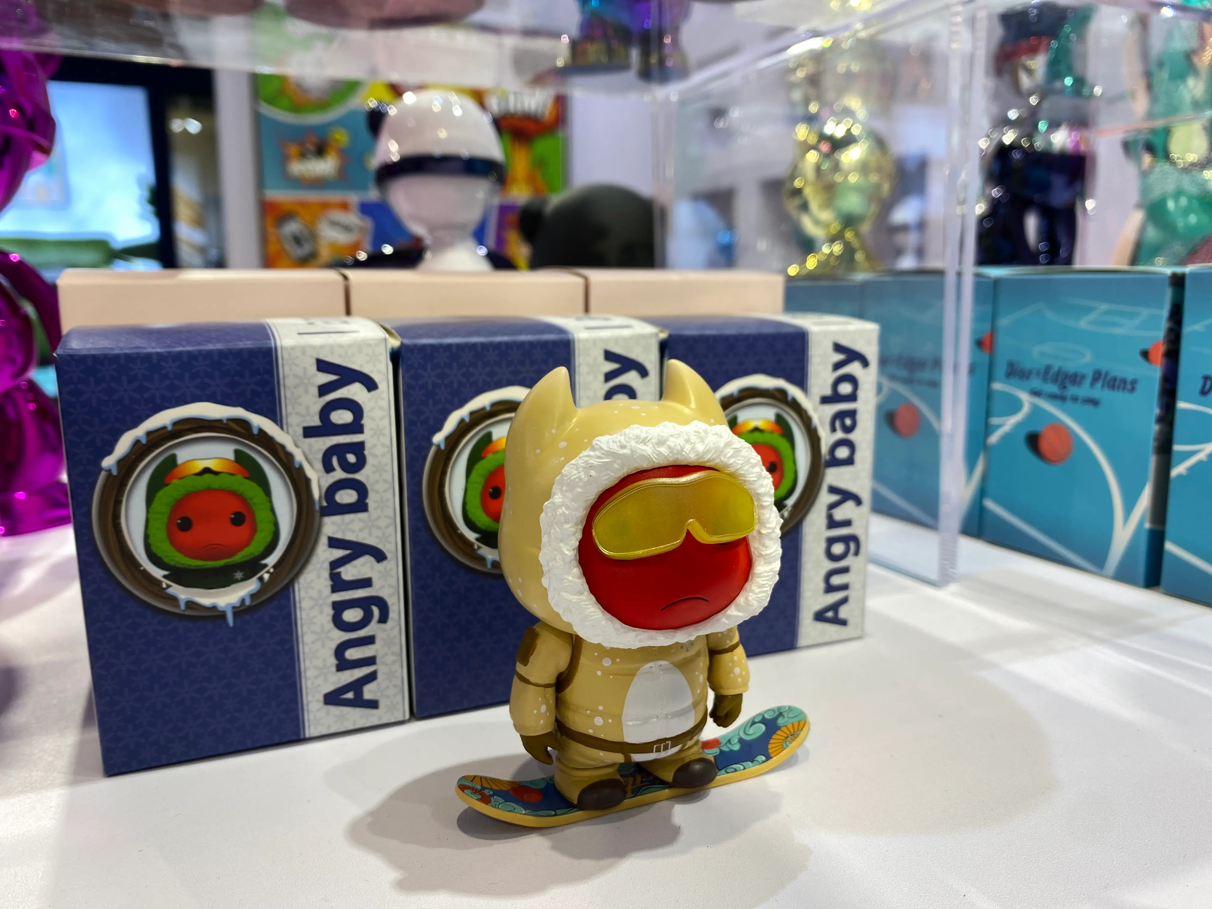 😎The Coolest Little Skier at the Shanghai Expo😎