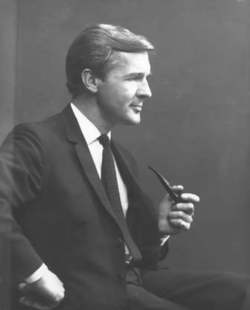 Portrait of Elliot Orr