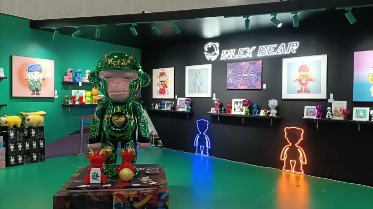 Let's go visit the exhibition!